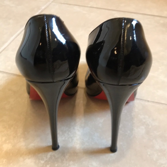 Black Louboutins 40 - Picture 3 of 4